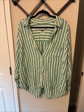 Universal Thread Green and White Striped Button-Down Shirt